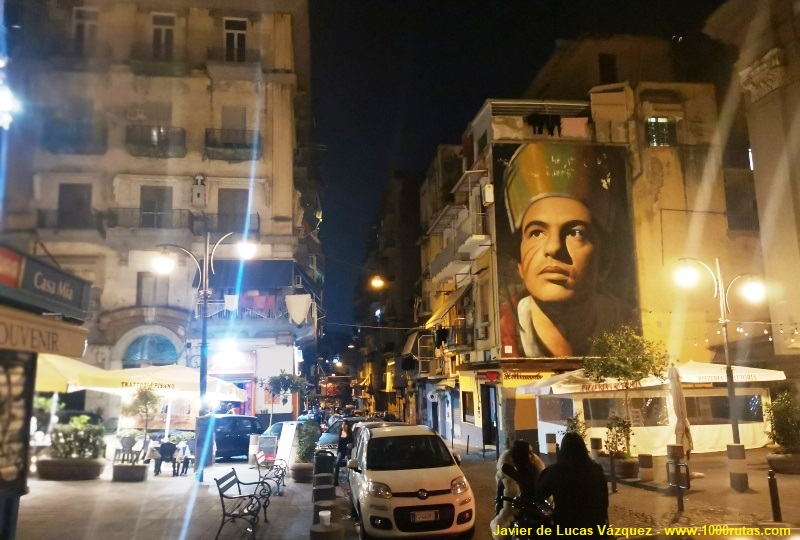 Animadas calles de Nápoles