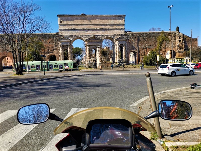 Puertas de la Muralla de Roma