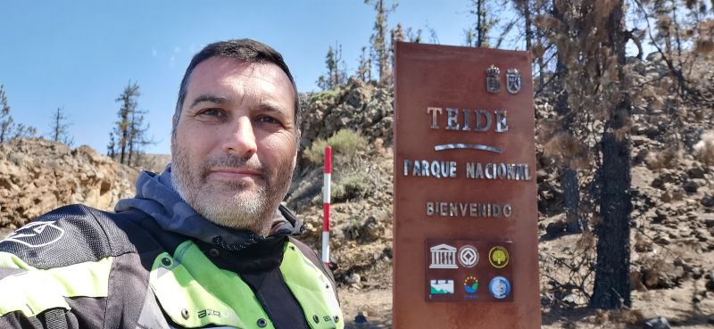 Accediendo al Parque Nacional del Teide.