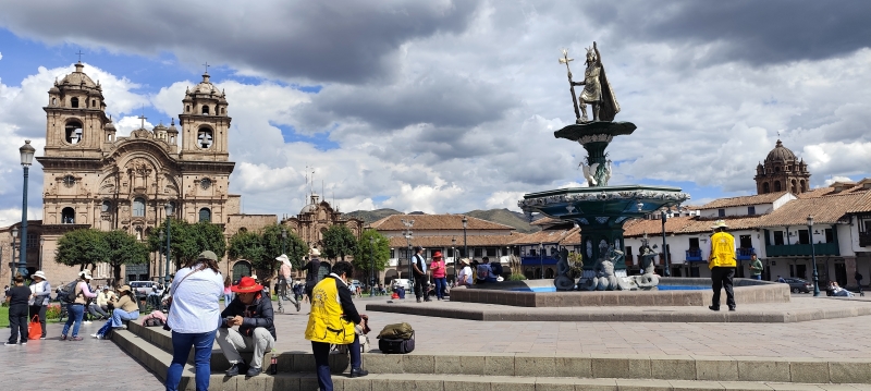 Estatua del Inca Pachacútec, en la Plaza de Armas del Cuzco.