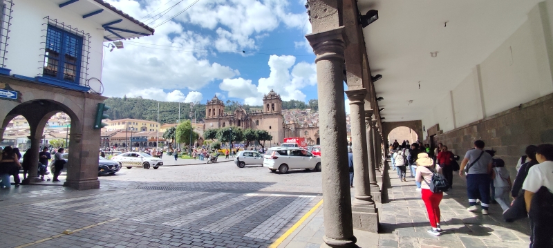 Llegando a la Plaza de Armas, centro de Cuzco.