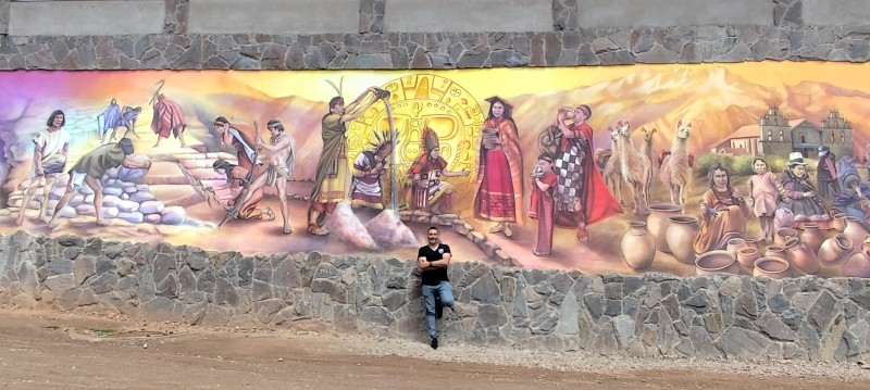 Mural de entrada a La Salinera de Maras